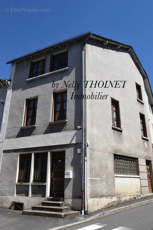 Maison à CONDAT