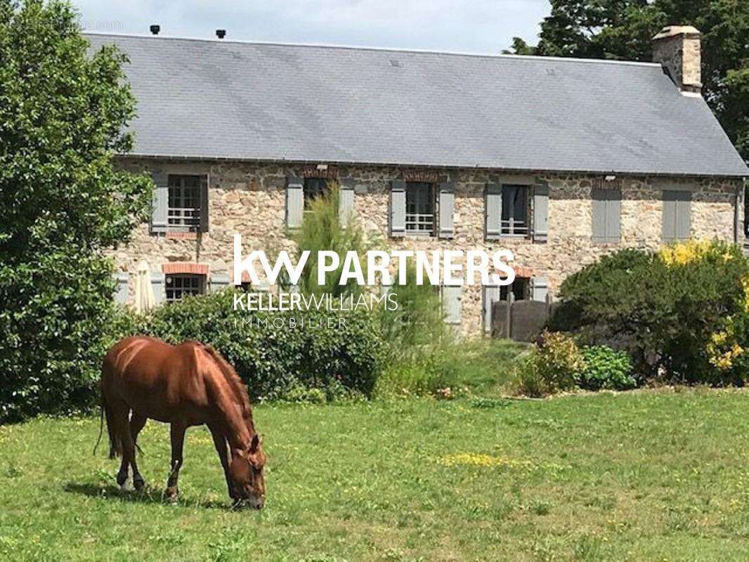 Maison à AGON-COUTAINVILLE