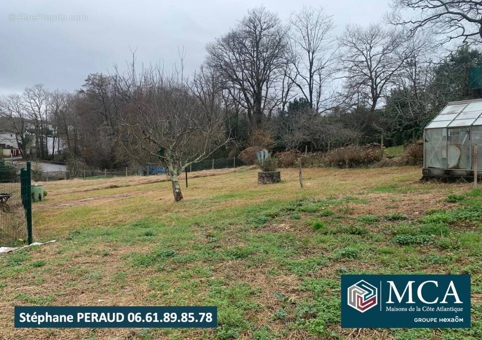 Terrain 611 m² à Bassussarry  - photo 1
