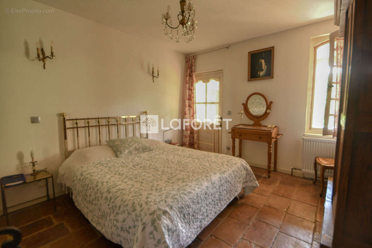 Maison à LISLE-SUR-TARN