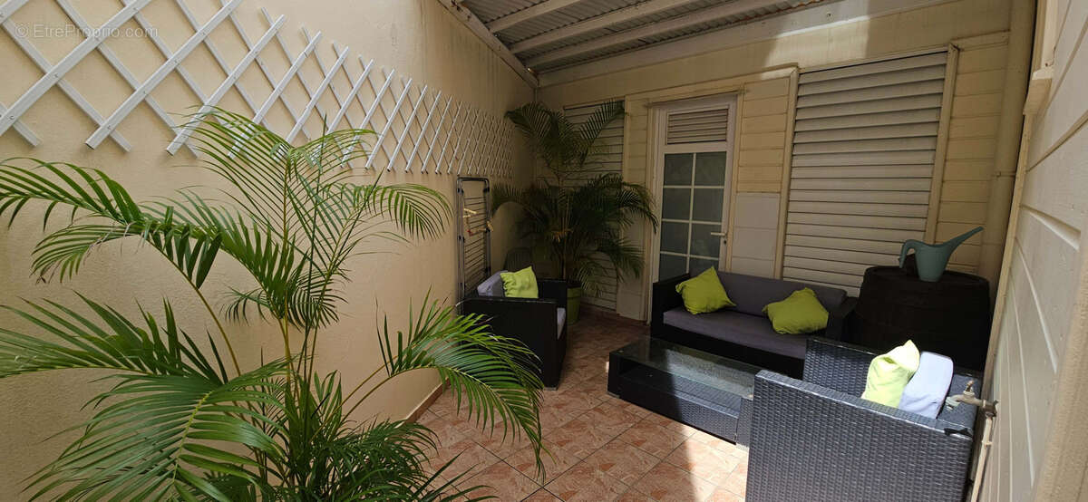 Maison à LES TROIS-ILETS