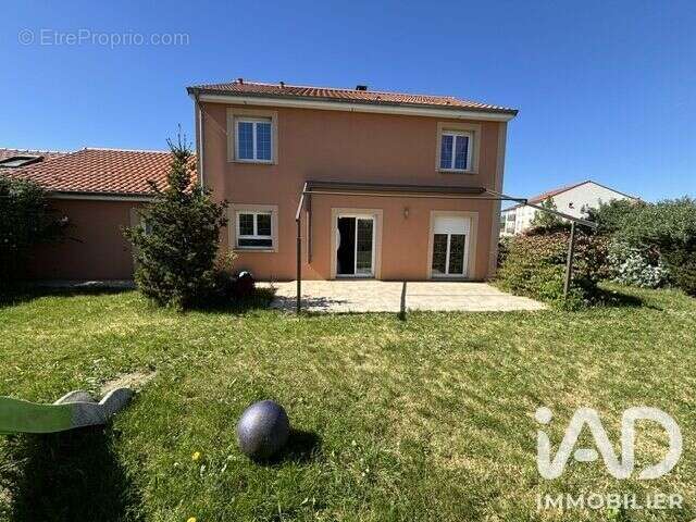 Photo 4