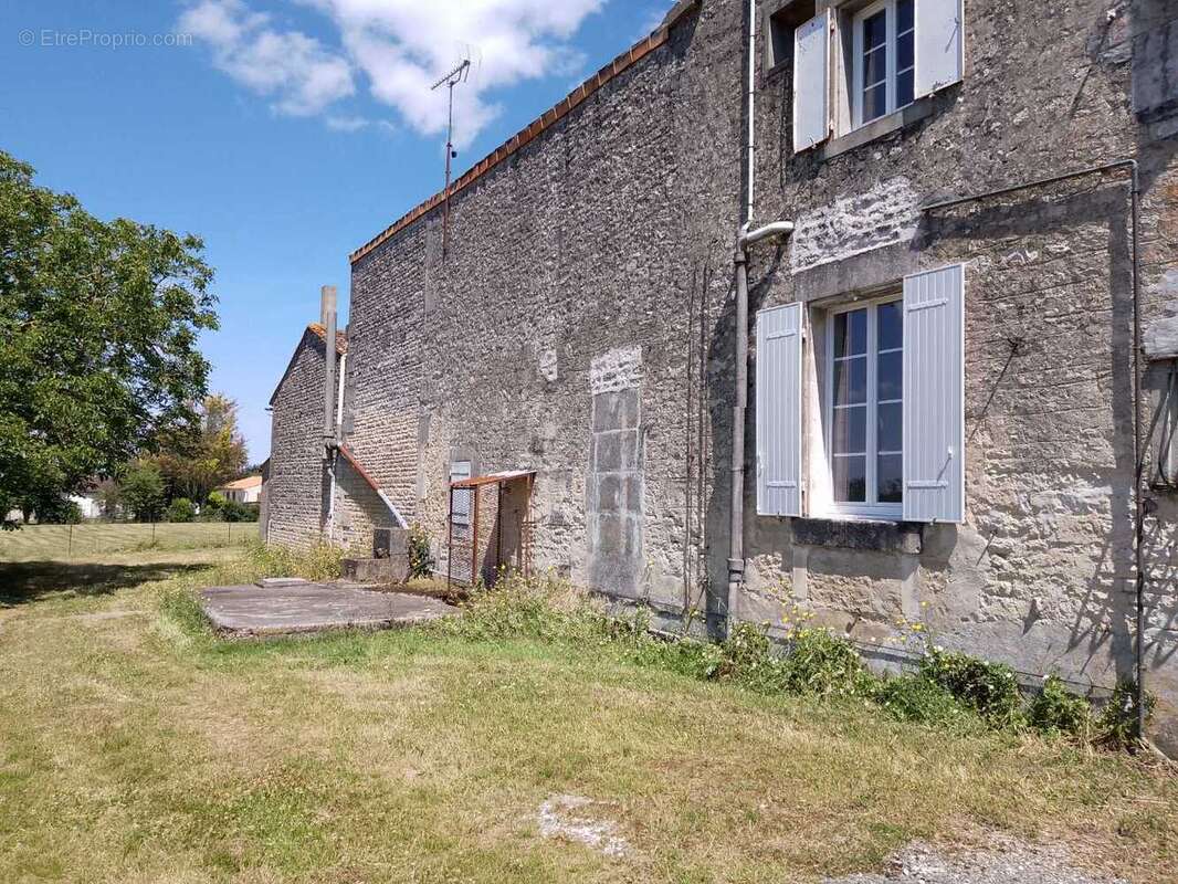 Maison à SIGOGNE