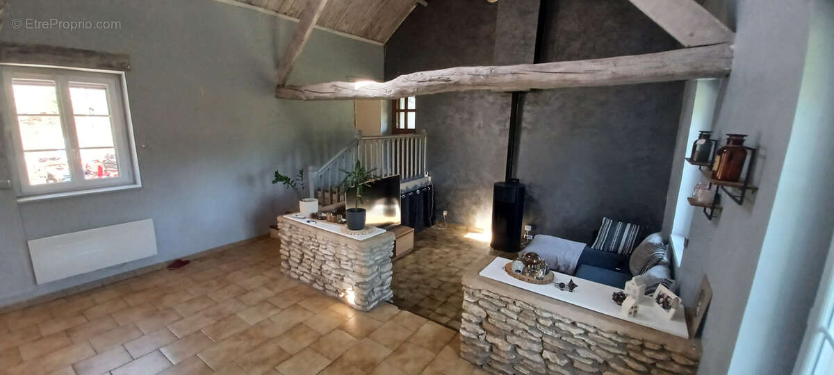 Foulangues maison en pierres de 135m2 - photo 4