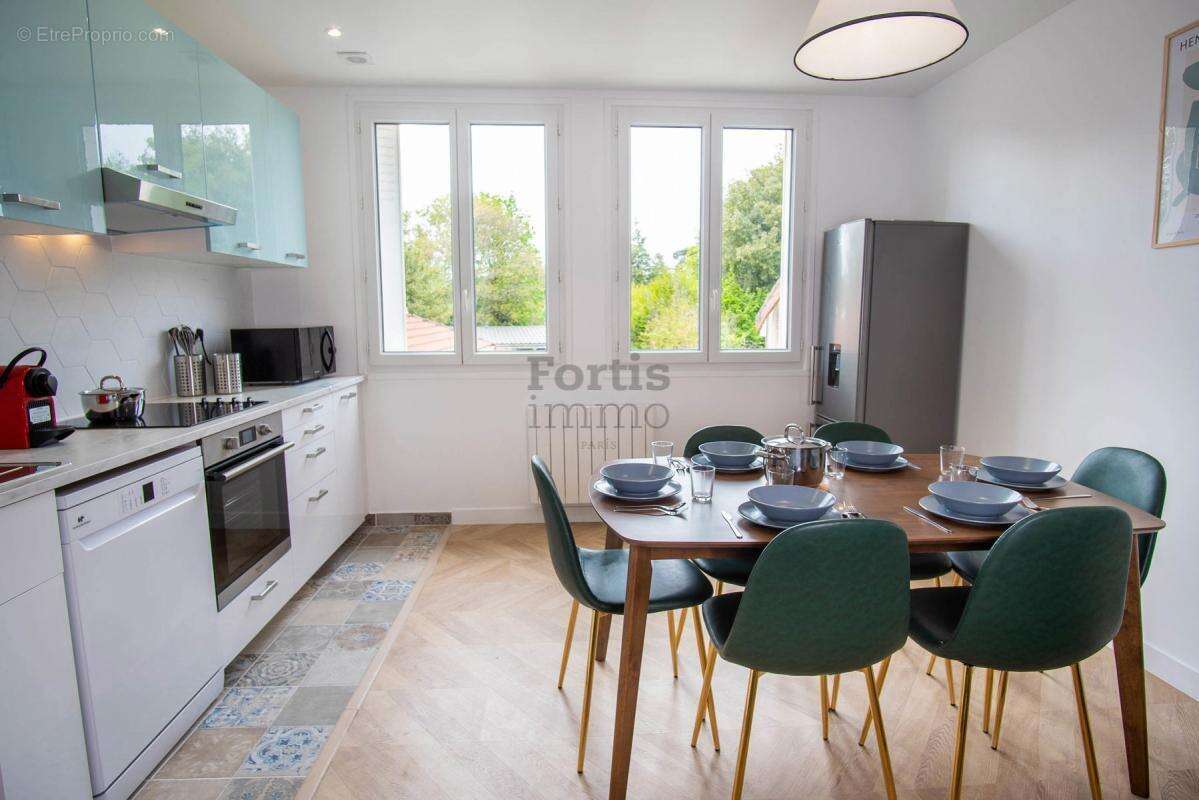 Maison à VITRY-SUR-SEINE