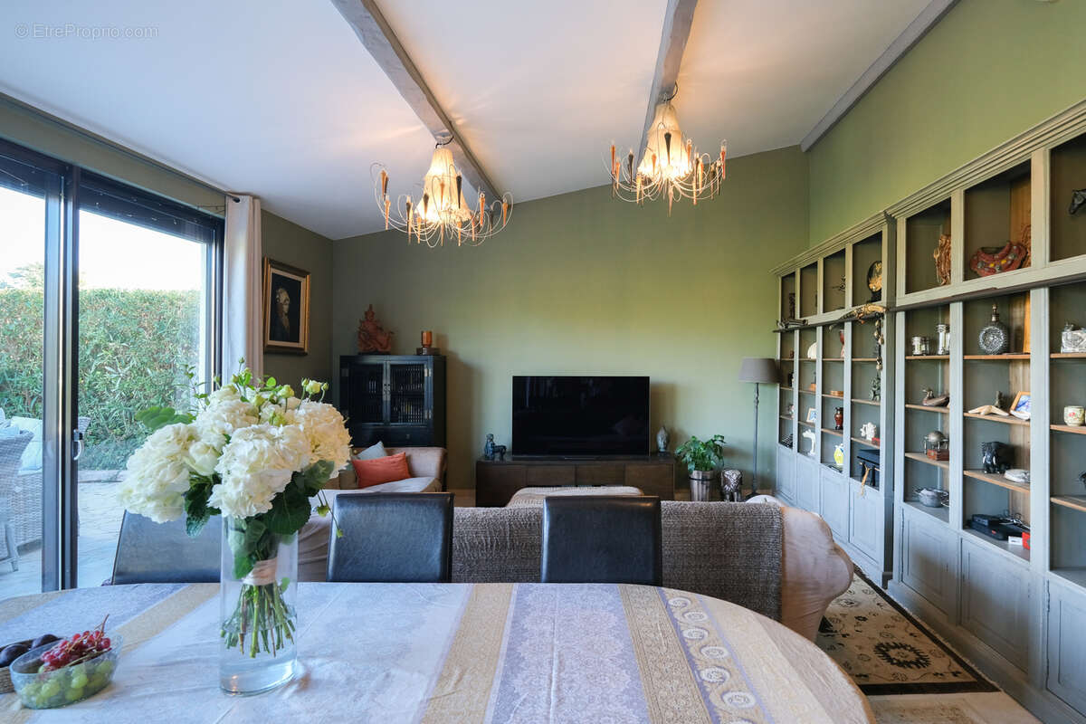 Maison à VILLENEUVE-LOUBET