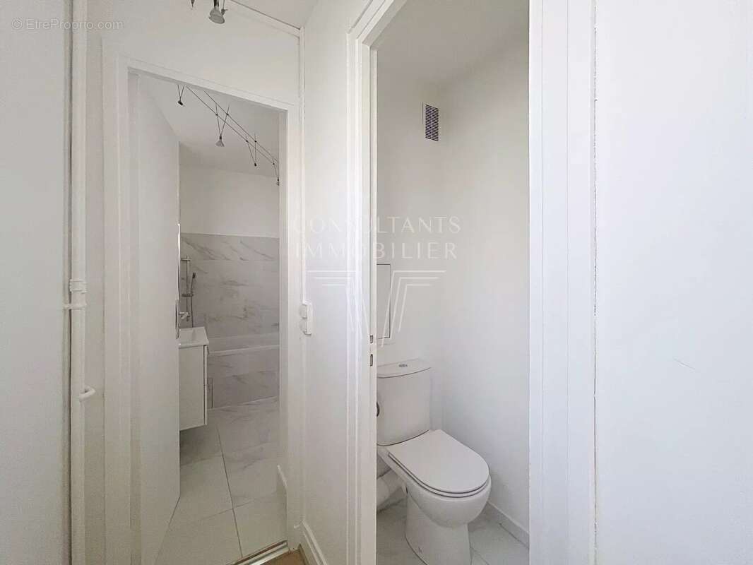 Appartement à NEUILLY-SUR-SEINE