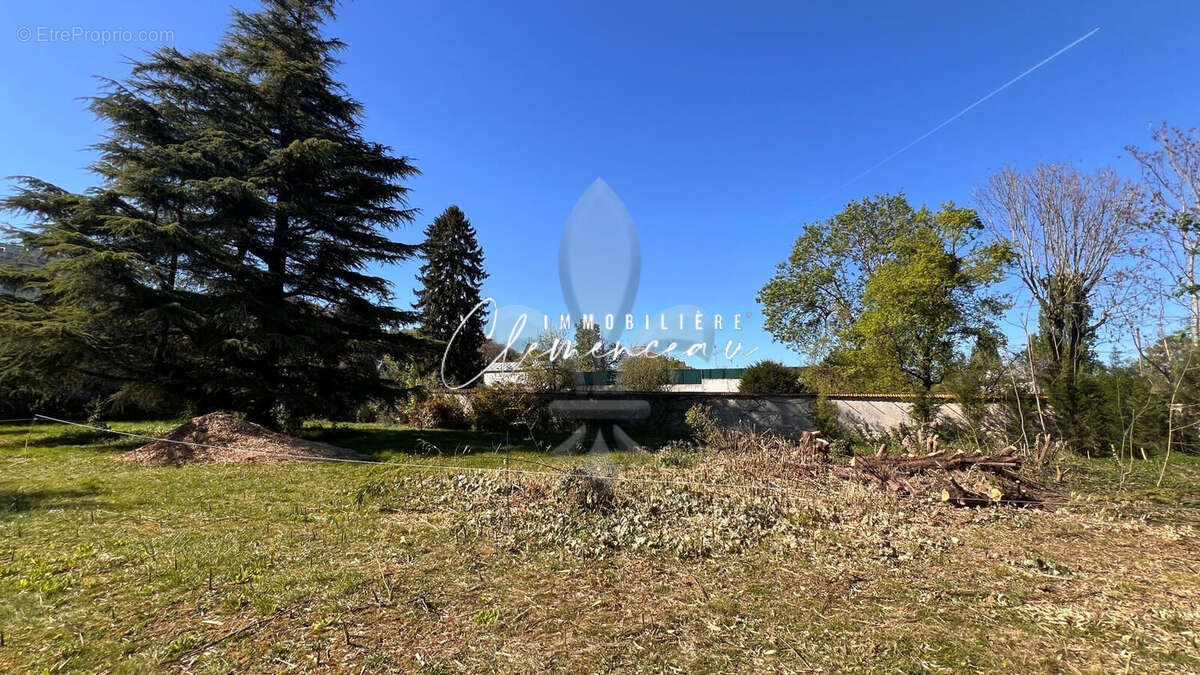 Terrain à VILLENNES-SUR-SEINE