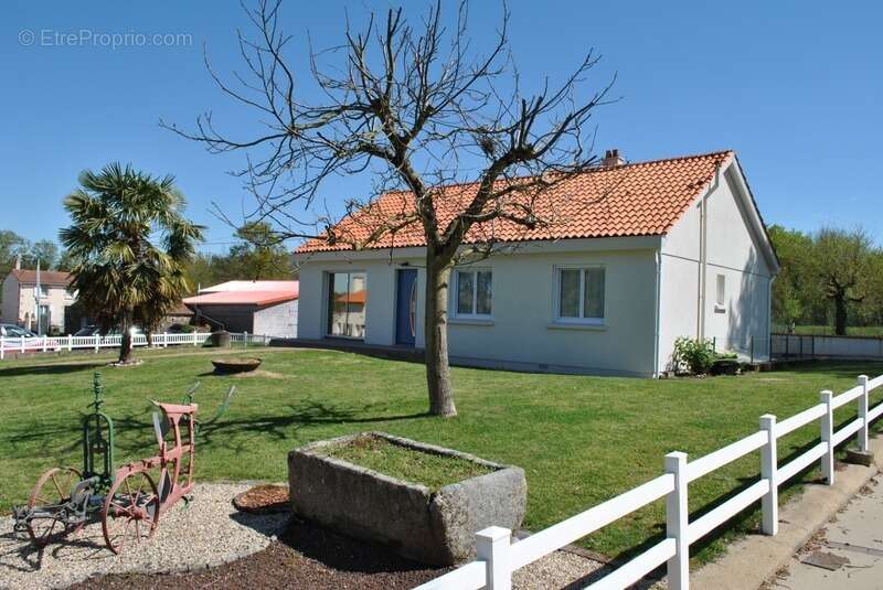 Maison à TREIZE-SEPTIERS