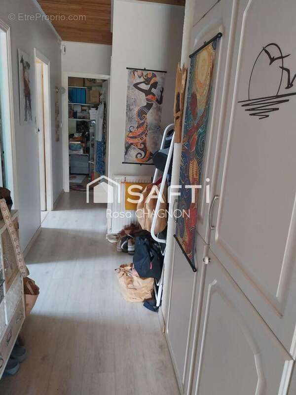 Maison 105 m² à Saint-Martin-Des-Fontaines  - photo 4