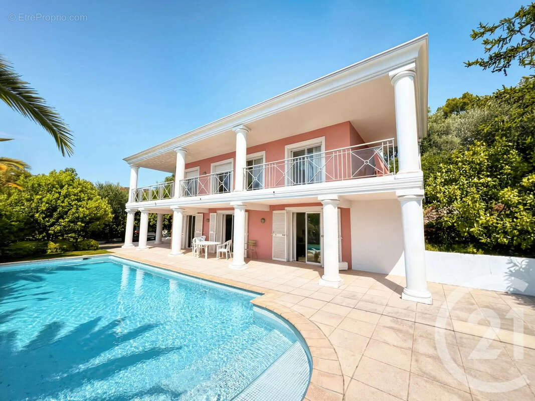 Maison à MOUGINS
