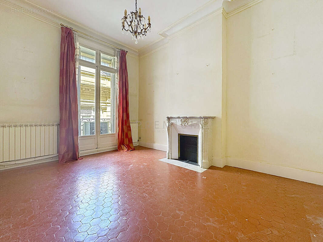 Montpellier comedie,  appartement 5 pieces avec ascenceur - photo 3