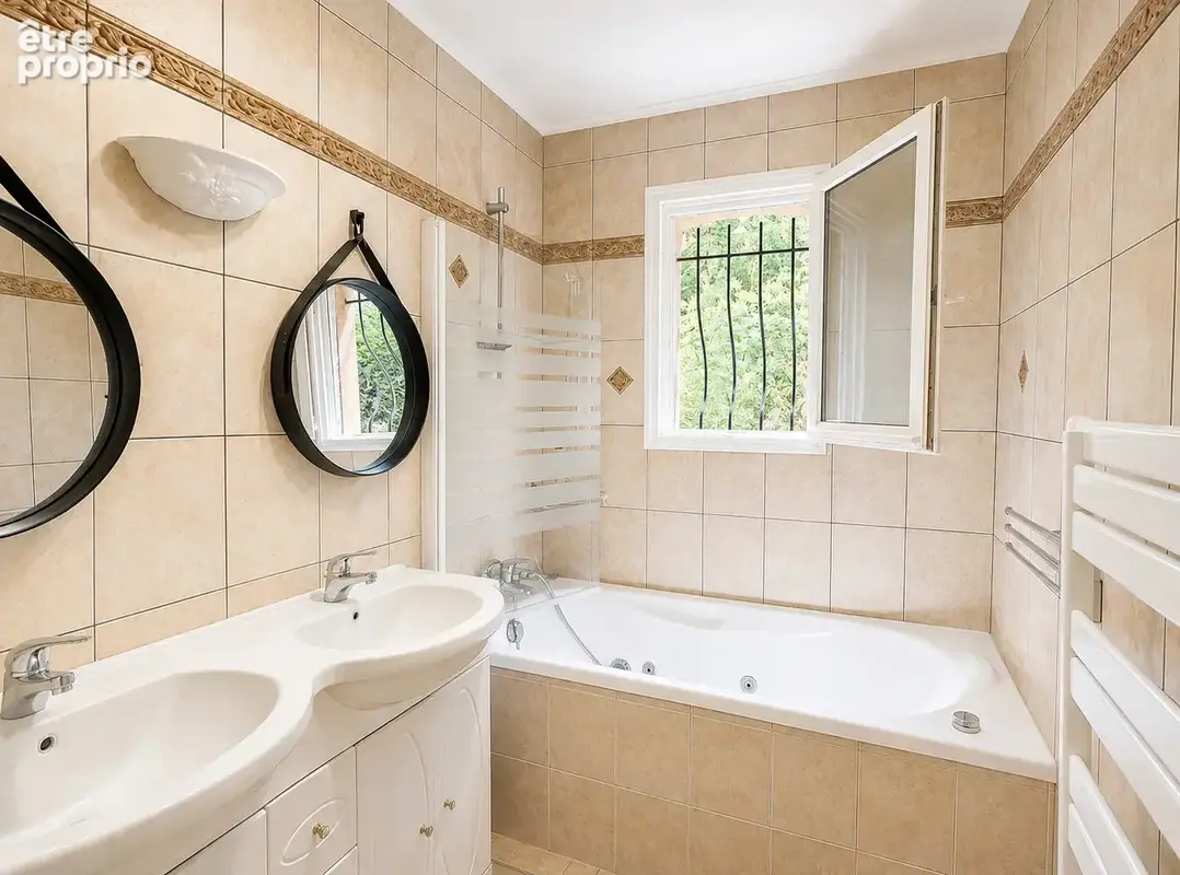Maison T4 - 3 chambres avec Terrain de 684 m2 à Rougier 83170 - photo 11