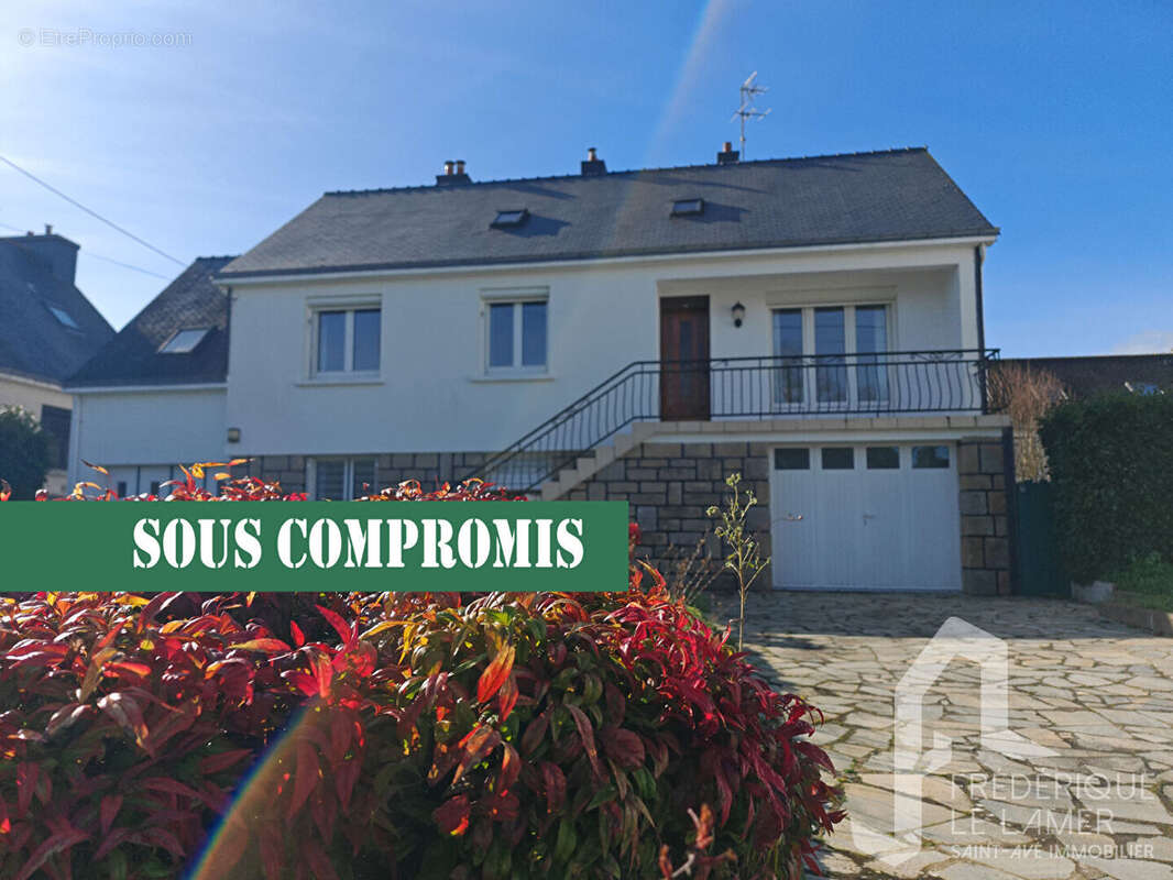 Maison à SAINT-AVE