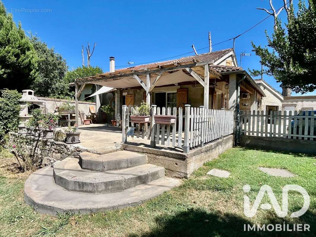 Maison 137 m² à Rodilhan  - photo 3