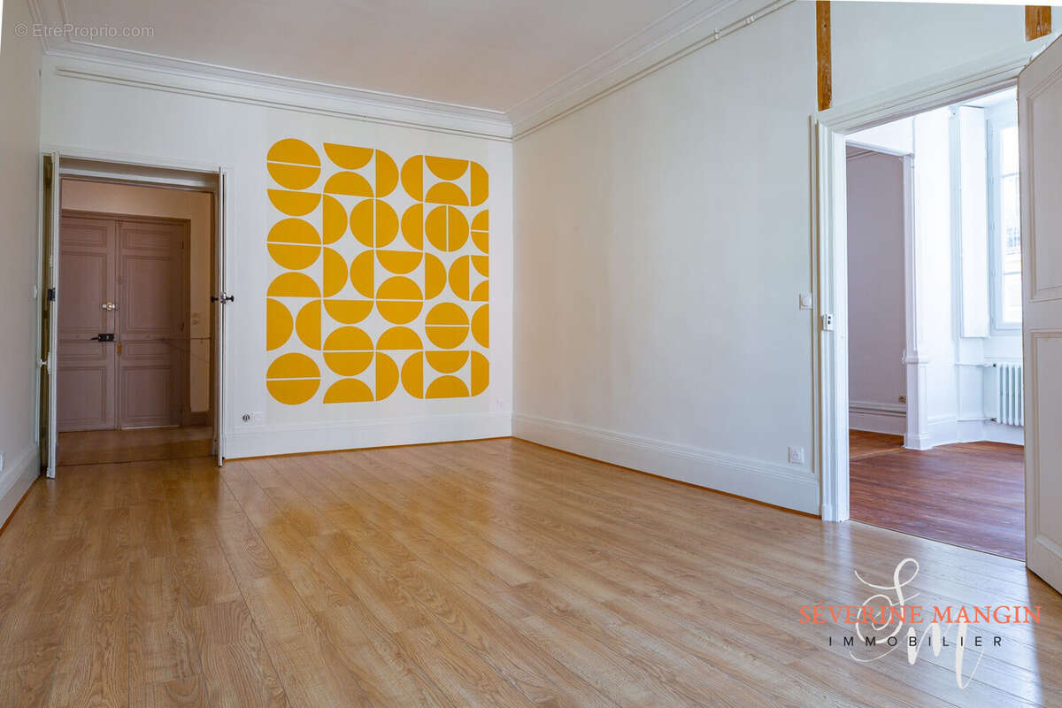 Appartement à ROMANS-SUR-ISERE