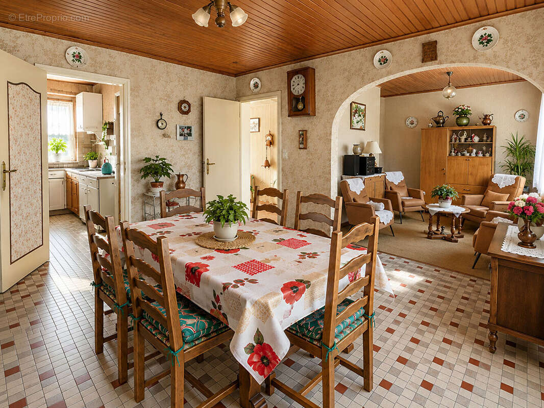 Maison à CORMELLES-LE-ROYAL