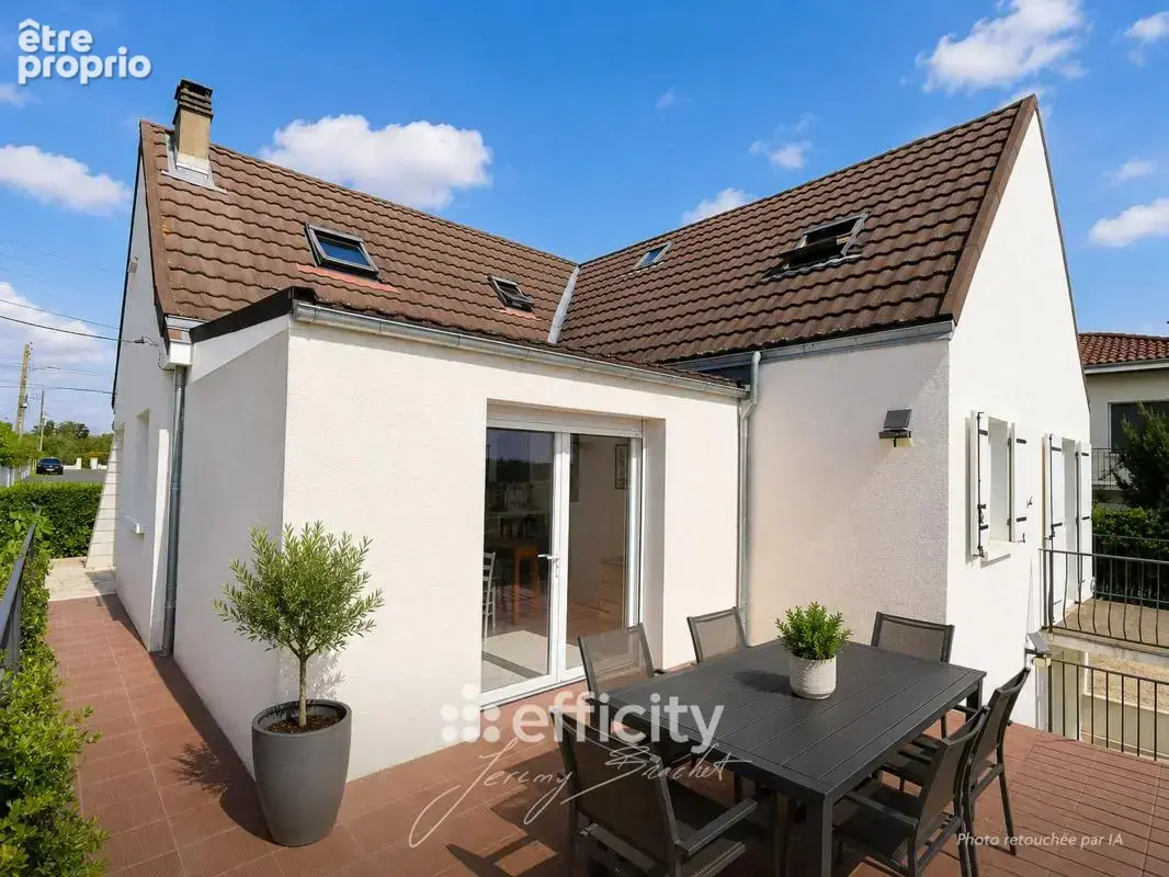 Maison 6 pièces 165 m² à vendre à Niort (79000) - photo 13