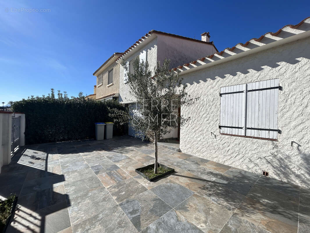 Maison à SAINT-CYPRIEN