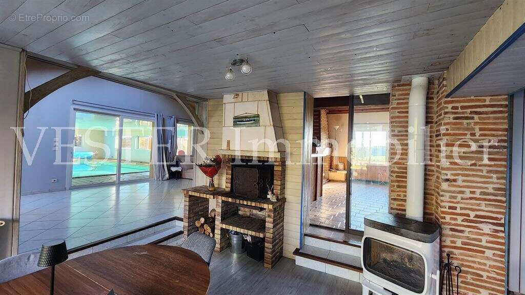 Propriété au coeur de la nature avec piscine couverte chauffée. Idéale maison d'hôtes ou grande fami - photo 3