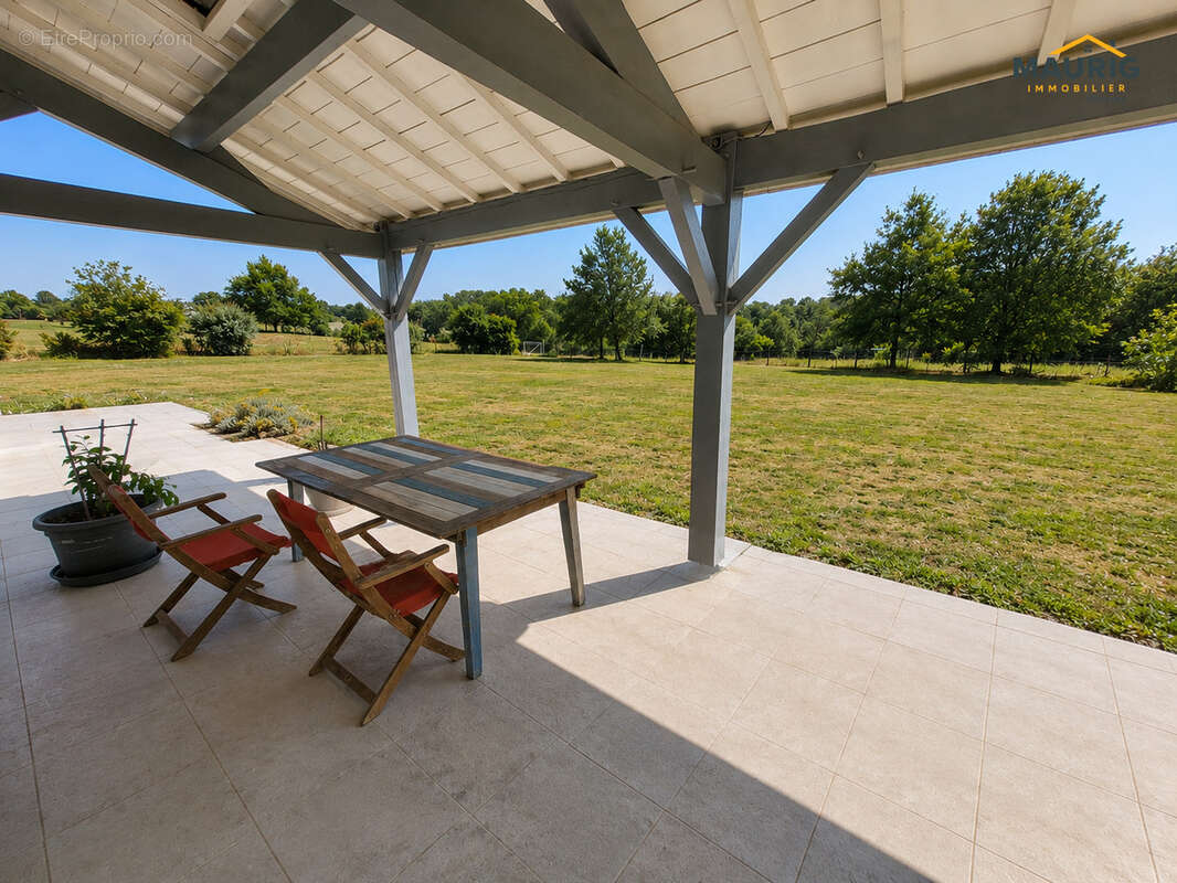 Villa de 200m2 garage avec 6.5 hectares ideal pour chevaux - photo 8