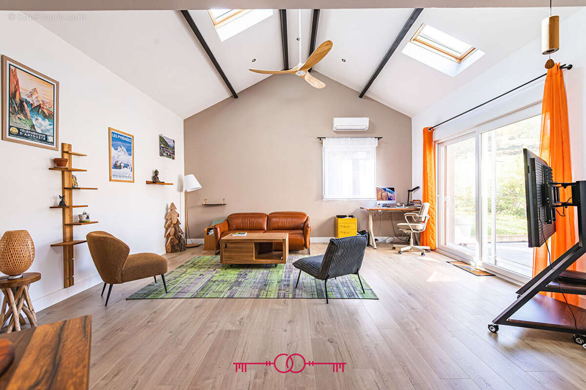 Maison à MAILLY-CHAMPAGNE