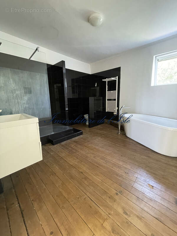 Maison de ville 5 chambres et 1 bureau - photo 10