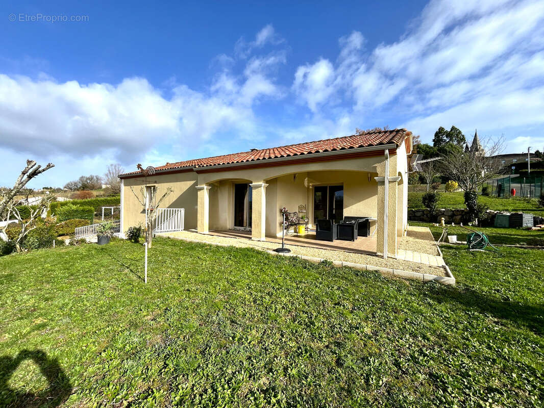 Maison à ROQUEFORT