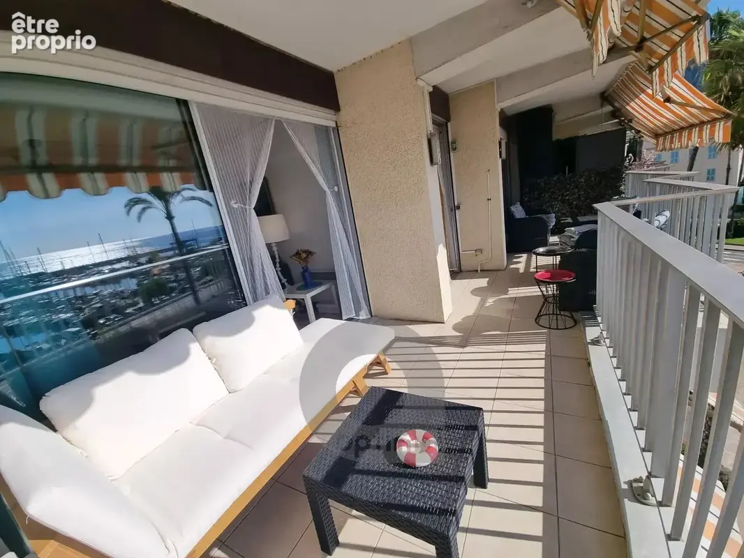 Menton Garavan, 2 p + terrasse + garage front de mer - photo 11