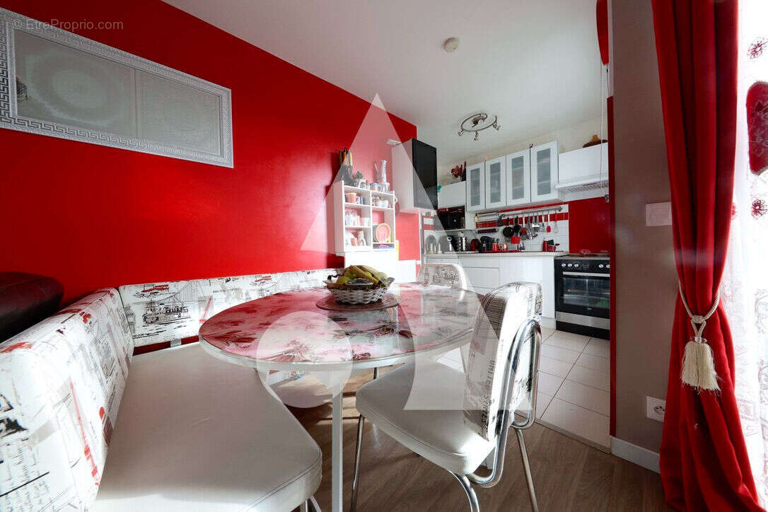 Appartement à CORBEIL-ESSONNES