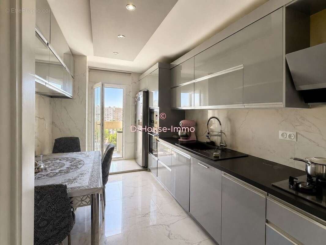 Appartement 95 m² à Talence  - photo 2