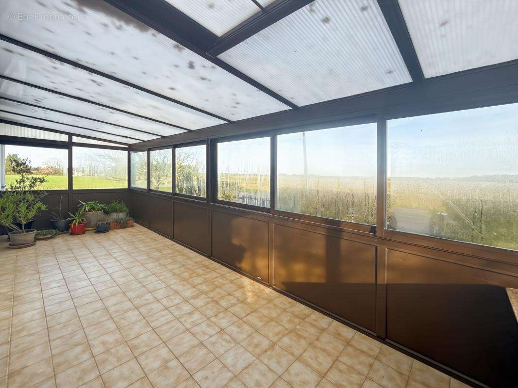 Maison à TILLAY-LE-PENEUX