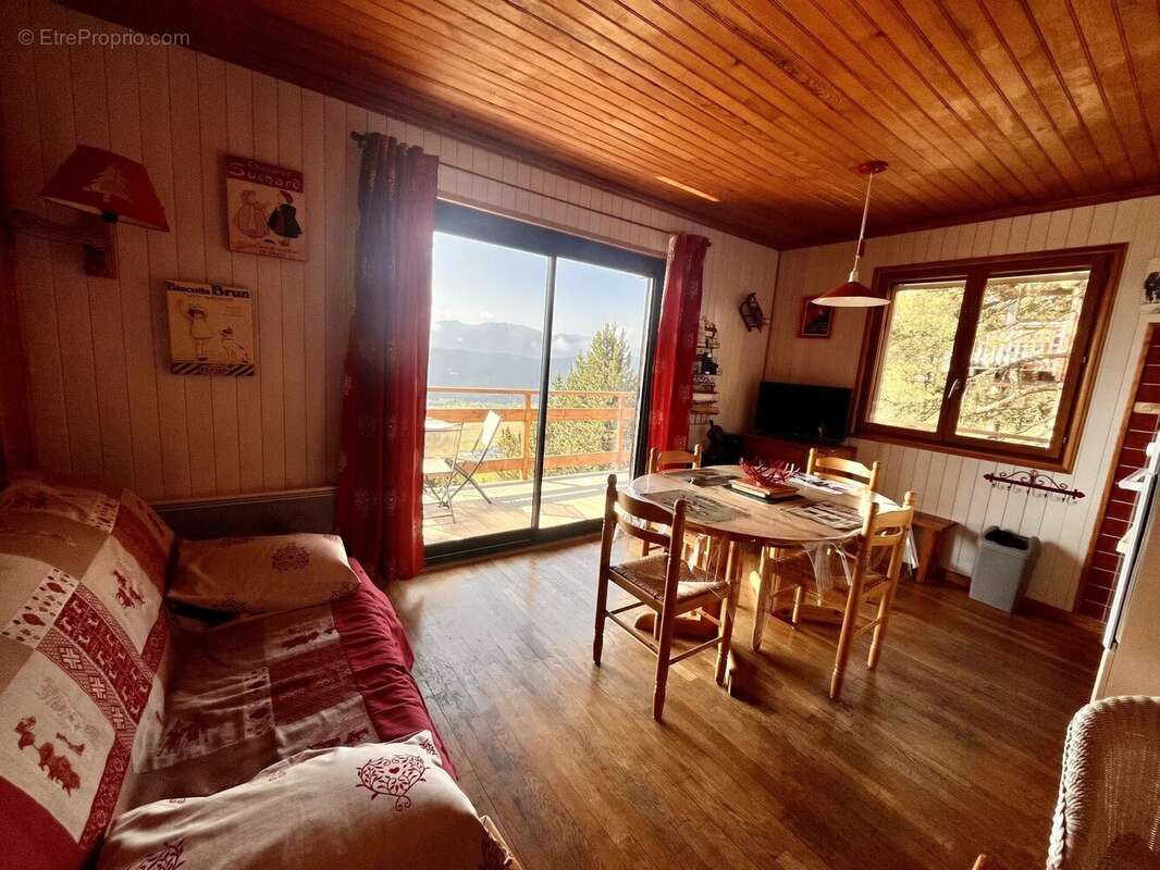 Appartement à LES ANGLES