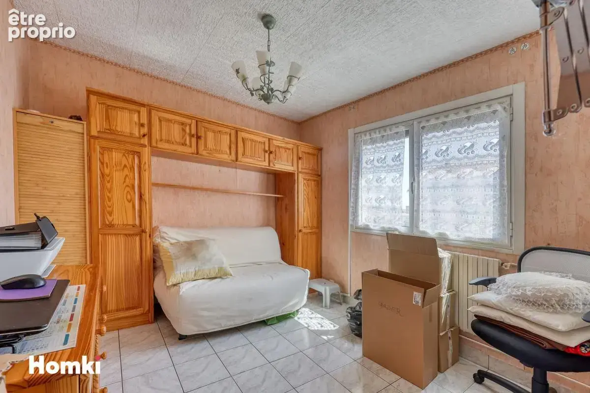 Appartement T4 de 71 m² à Le Pradet 83220, Rue Eugène Fromentin - photo 8
