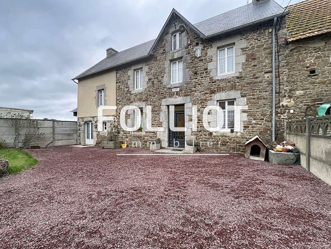 Maison à QUETTREVILLE-SUR-SIENNE