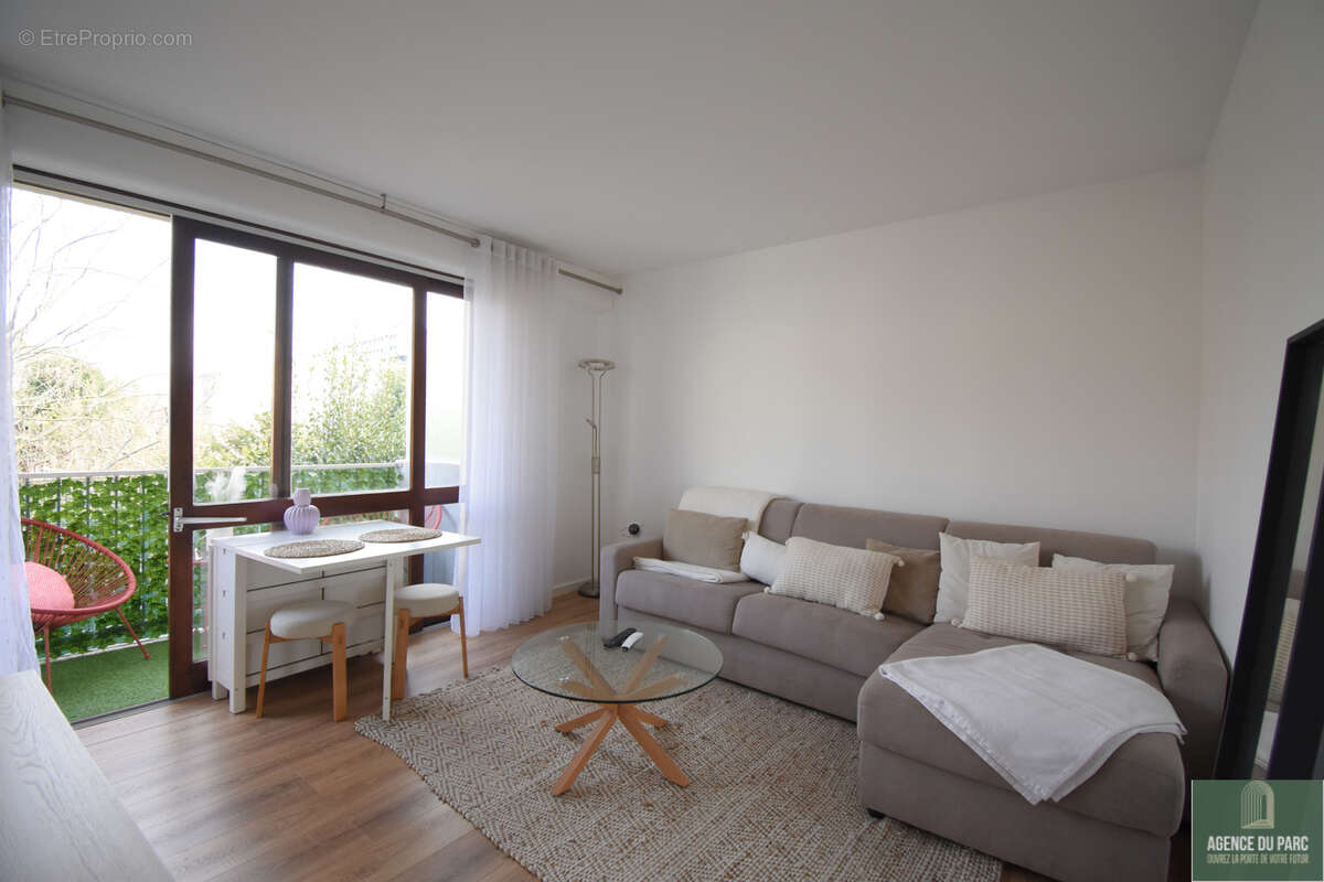 Appartement à SURESNES