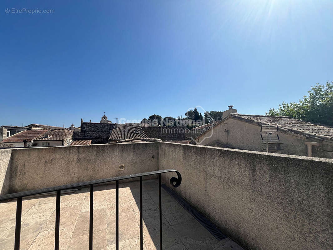 Appartement à NOVES