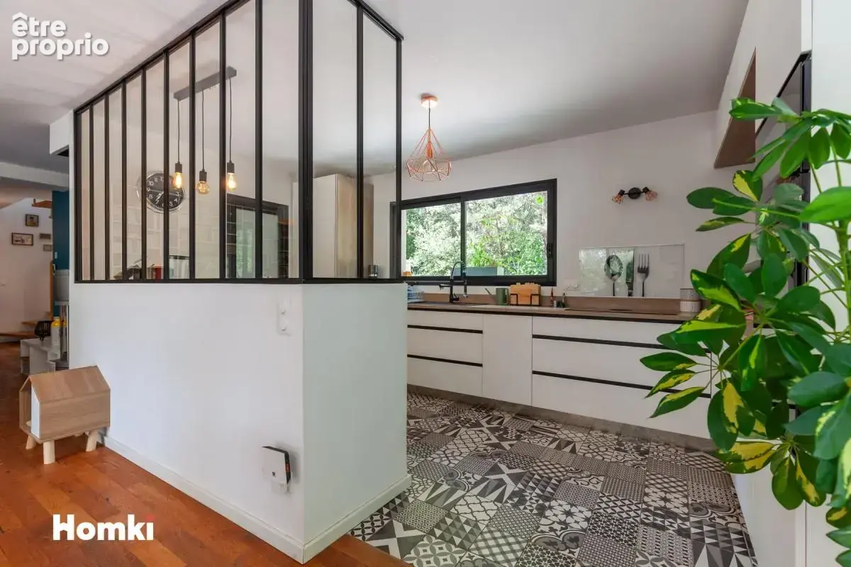 Maison/Villa T4 de 117 m² à Saint-Maximin-la-Sainte-Baume 83470 - photo 3