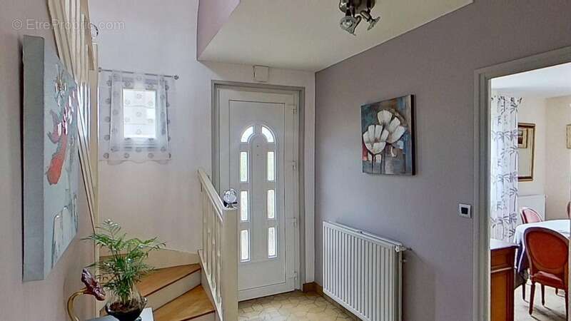 Maison à SAINT-MARTIN-DES-CHAMPS