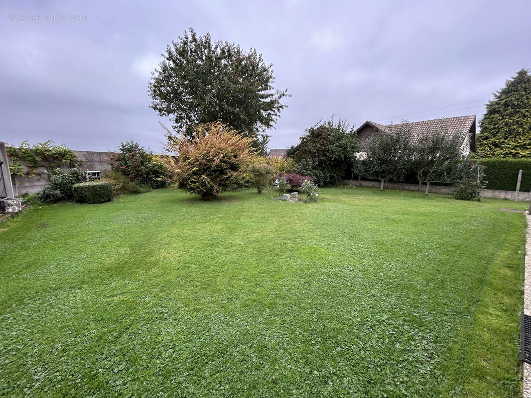 Maison à POIX-DE-PICARDIE