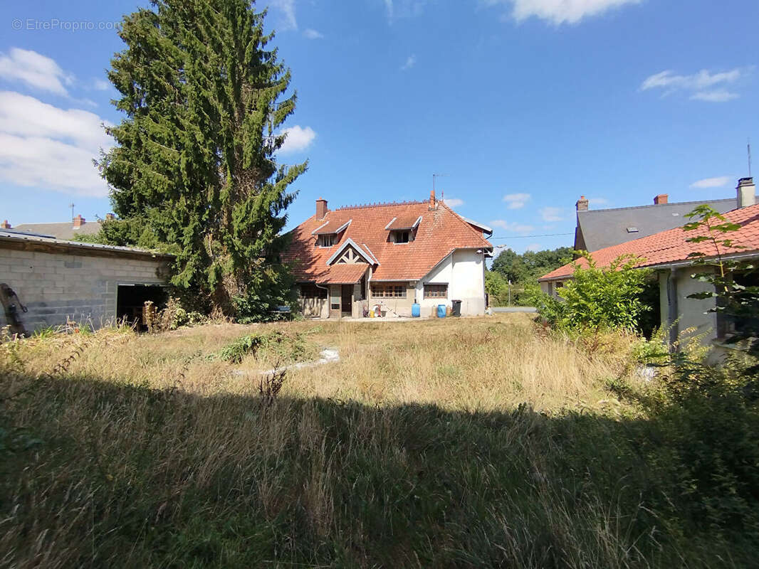 Maison à AISONVILLE-ET-BERNOVILLE