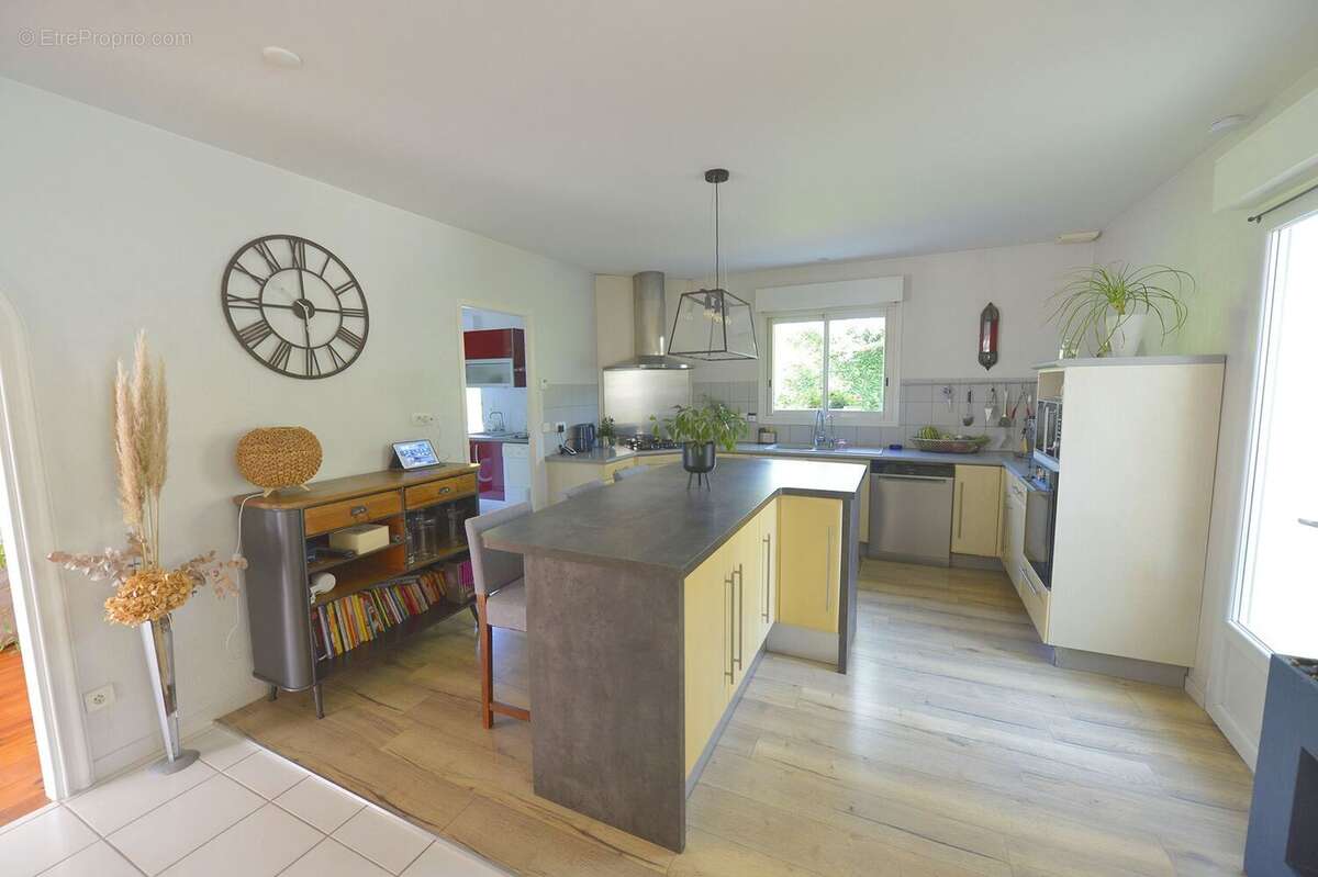 Maison à FONTCOUVERTE