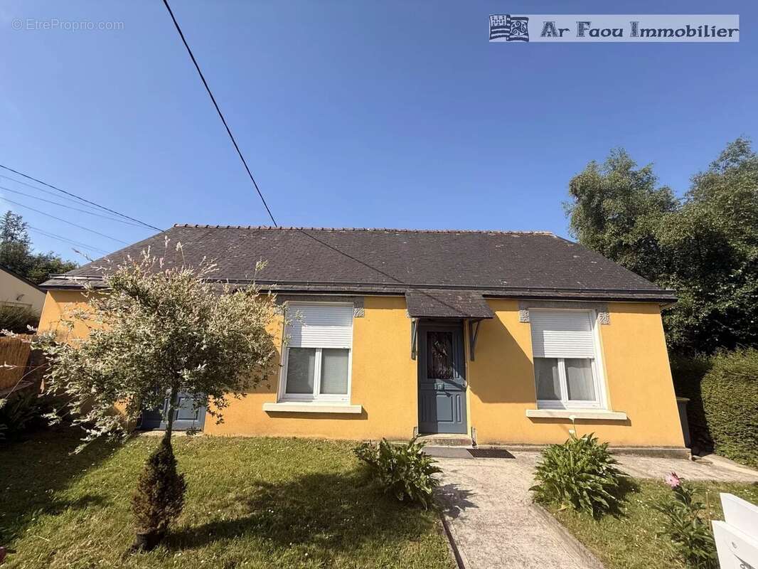 Maison à HOPITAL-CAMFROUT