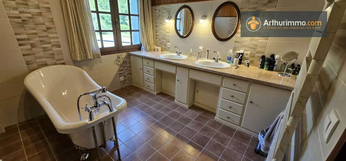 Maison à FOUGAX-ET-BARRINEUF