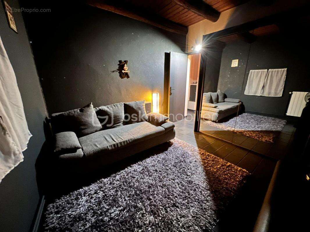 Maison à SAINT-ZACHARIE