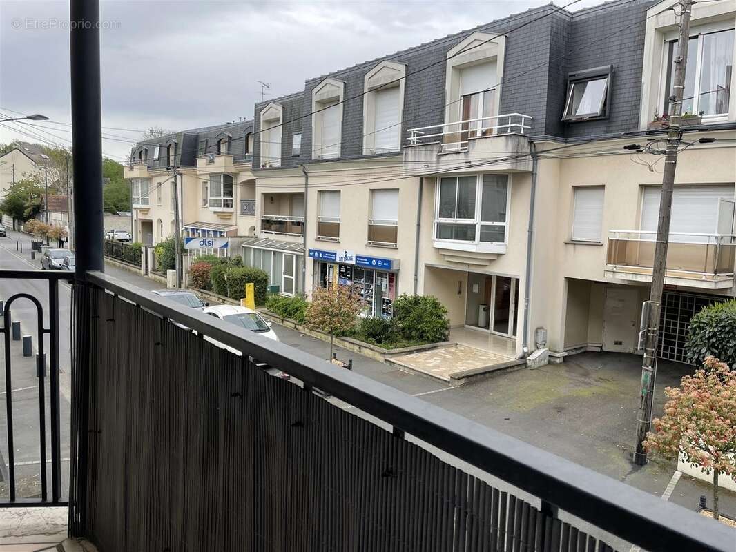 Appartement à PONTAULT-COMBAULT