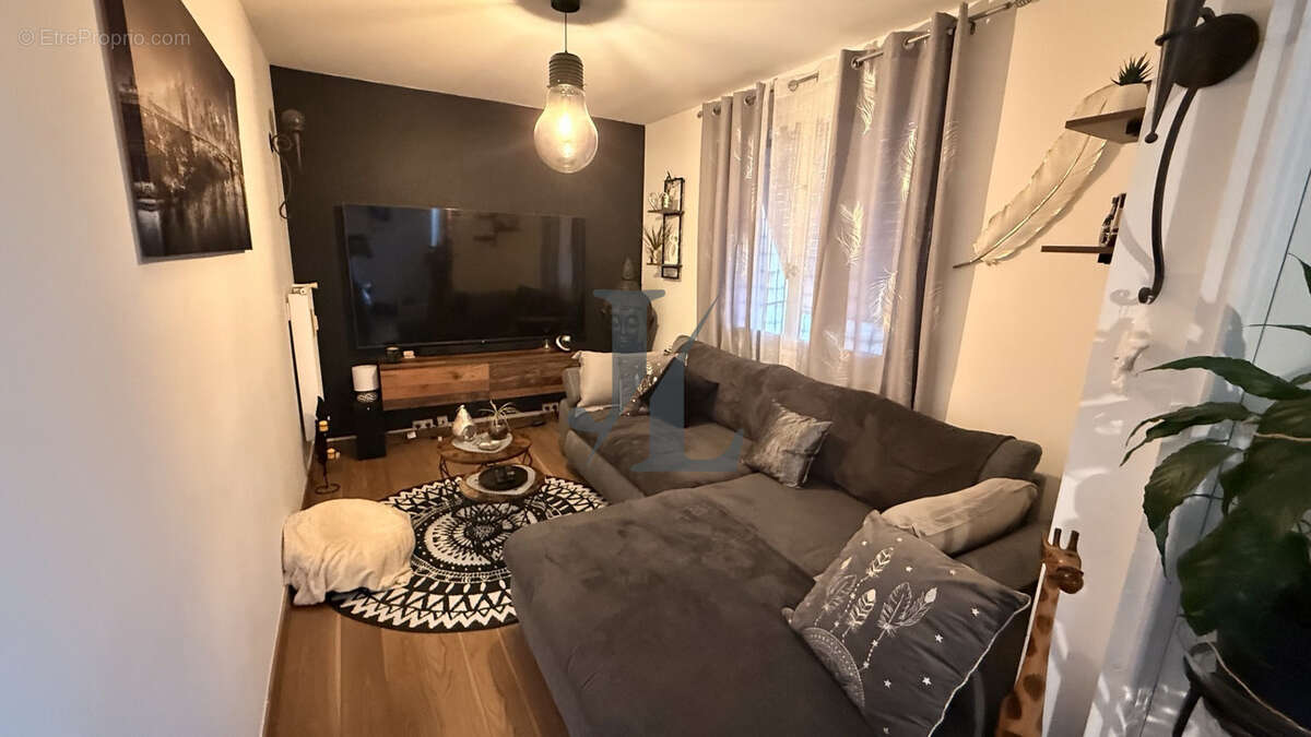 Appartement à PORTES-LES-VALENCE