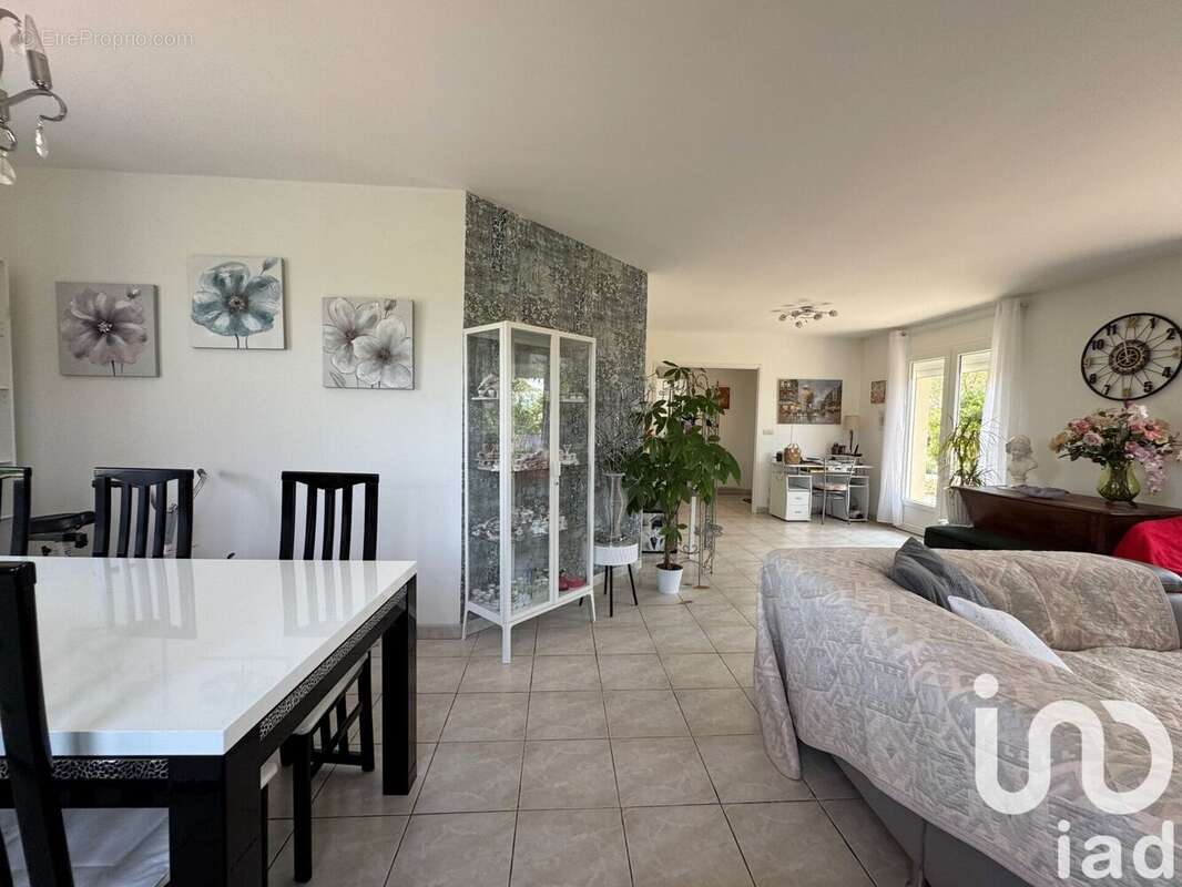 Photo 9 - Maison à MIREBEAU