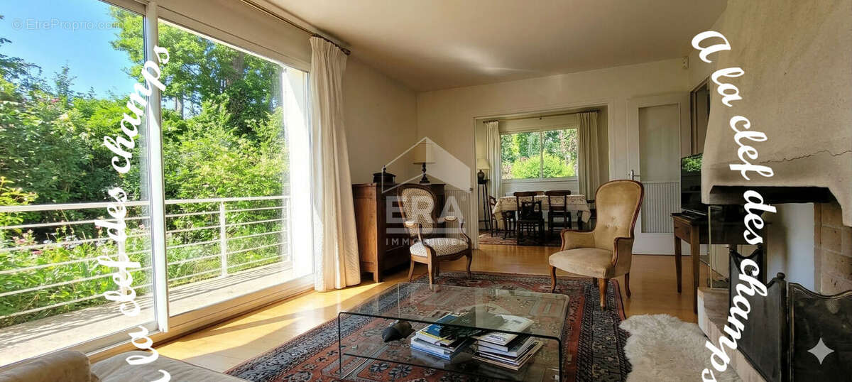 Maison à BURES-SUR-YVETTE