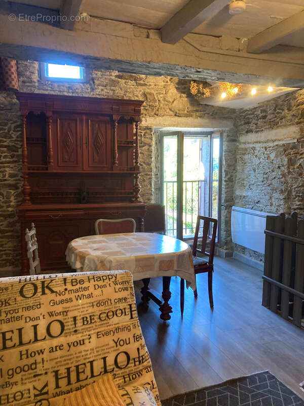 Maison à CASTANS